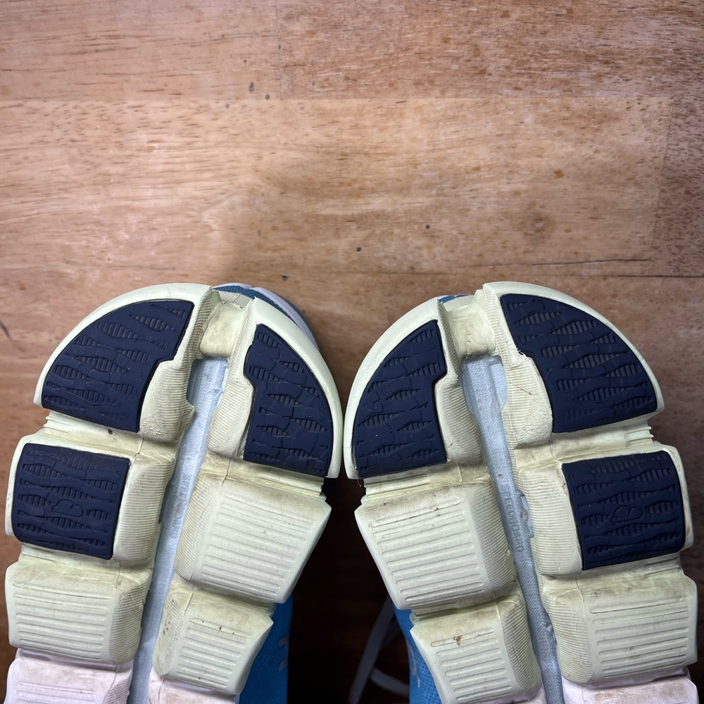 On CloudFlow 3.0 Womens Size 8.5 Running Shoes Sneakers Niagara Meadow - Picture 9 of 12